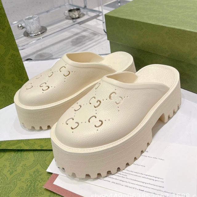 พร้อมส่งสีครีมSize39,40 35-45 รองเท้าผู้หญิงเปิดส้นGGส้นตึก สไตล์เกาหลี เท้าอวบใส่ได้สบาย ส้นสูง 5.5cm.