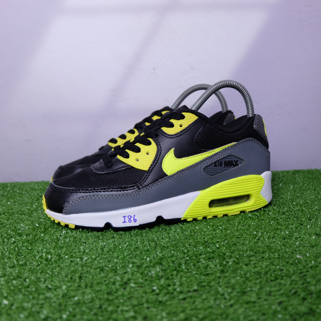 (37.5/23.5 cm) Nike Air Max 90 รองเท้าผ้าใบไนกี้ มือ2ของแท้💯 รองเท้าลำลองผู้หญิง