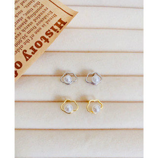 334-goodgift_station-cloud  earrings 925 sterling silver ต่างหูแบบเจาะ รูปก้อนเมฆ ตรงกลางประดับมุก