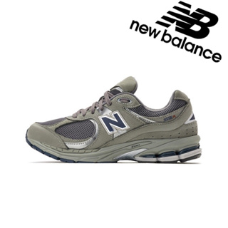 New Balance 2002R ของแท้ 100% คลาสสิกย้อนยุคผ่อนคลายเท้ารู้สึกระบายอากาศรองเท้าผ้าใบกว้าง D สีเทาอ่อน