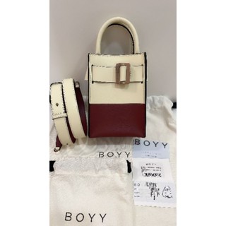 ถูกเฟร่อ ราคาช็อปไทย 21,500 นะแม๊
👜🎉  NEW BOYY Bobby Tourist Two-Tone Leather Crossbody Bag