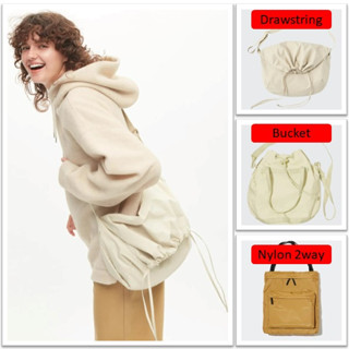 UNIQLO ของแท้ พร้อมส่ง กระเป๋าสะพายข้าง กระเป๋าสะพายไหล่ / UNIQLO Drawstring Bag Uniqlo U/ Bucket Bag