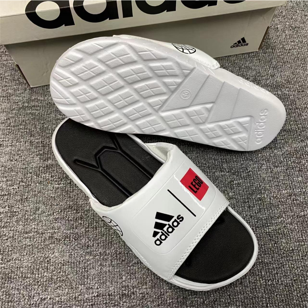 Collection รองเท้าแตะ Adilette Shower  white and black sandals รองเท้าแตะแฟชั่นฤดูร้อน ขนาด 40-44