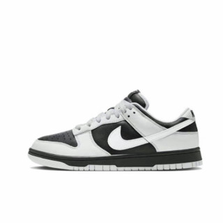 Dunk Low “Reverse Panda” สปอตวินาที