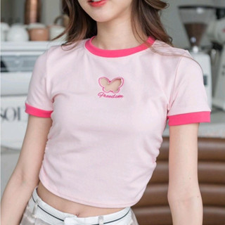 เสื้อยืดครอปเเขนสั้นสีละมุน น่ารักกรุบ