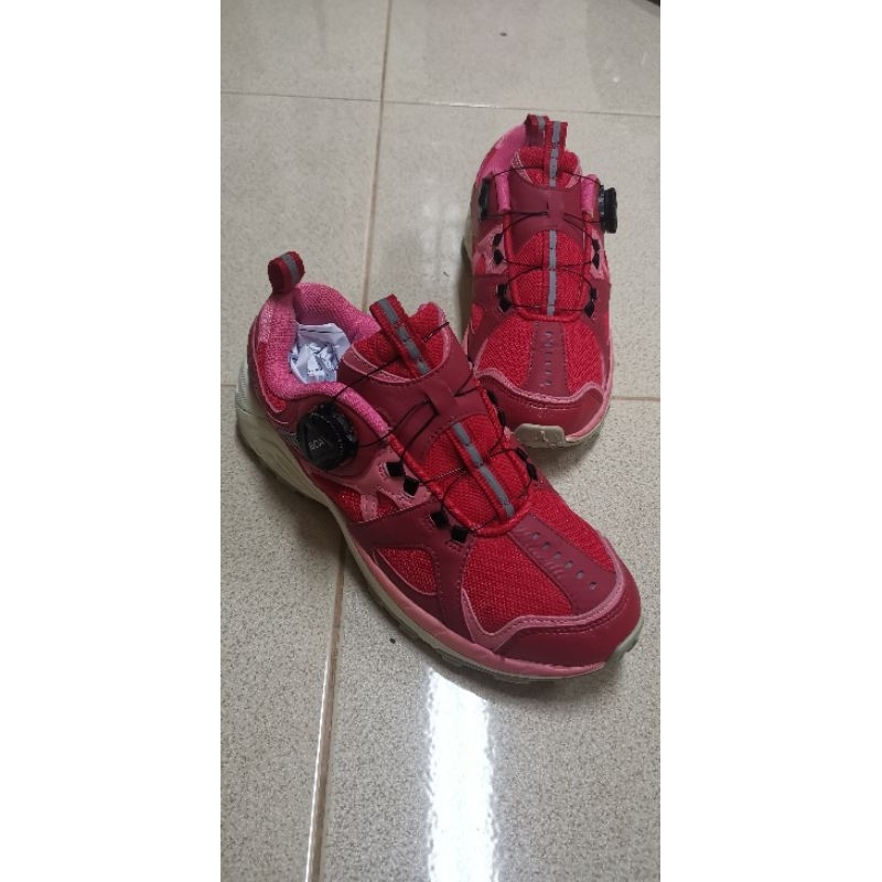 รองเท้า fila มือสอง fila second gand