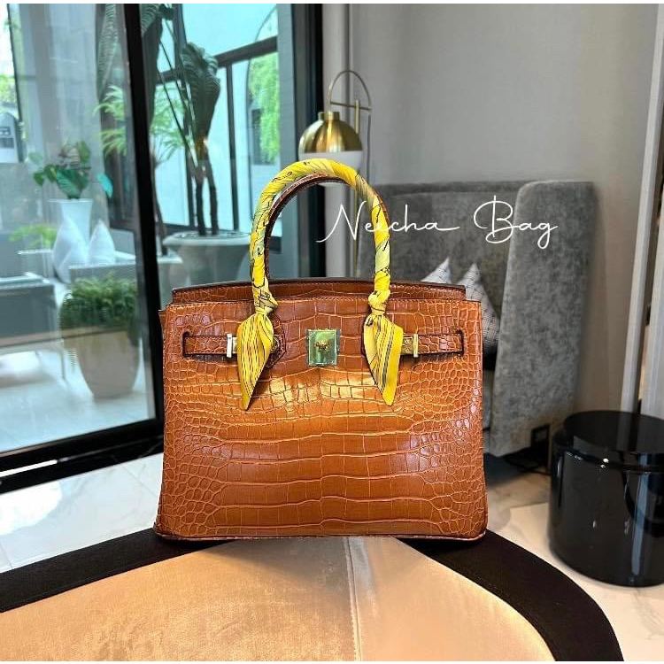 กระเป๋าทรง_BK  Croco 25 /30cm (10/12นิ้ว)_ มีแถมสาย1เส้นกระเป๋าถือ_แฟชั่นสะพายข้างผู้หญิง _กระเป๋า_ ฟรีของแถม