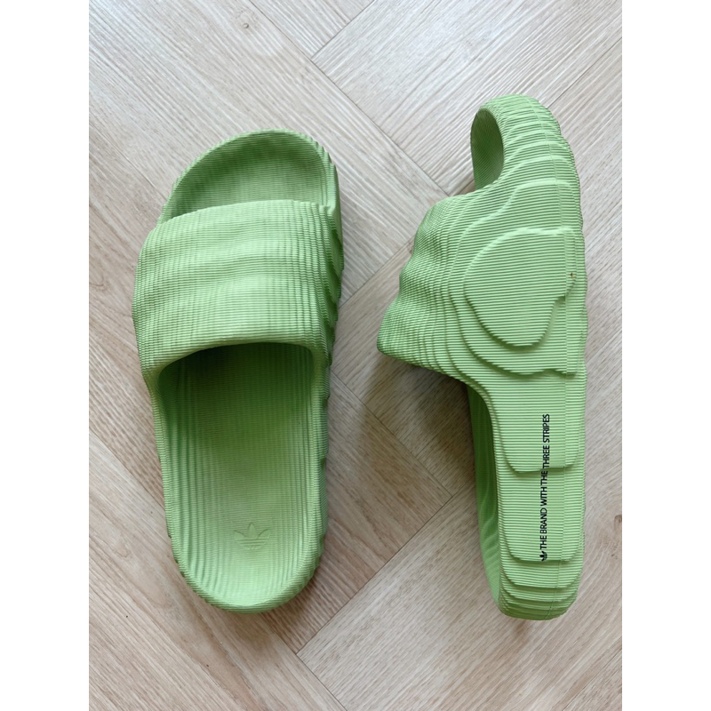 แท้ 💯% ส่งฟรี! Adidas รองเท้าแตะ Adilette 22 [6 UK] 🔸มือสอง สภาพนางฟ้า