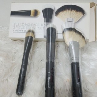 BH cosmetic brush 3 pcs blemding face