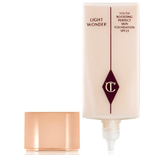 แบ่งขายรองพื้นรุ่นบางเบา CHARLOTTES TILBURY LIGHT WONDER YOUTH-BOOSTING PERFECT SKIN FOUNDATION