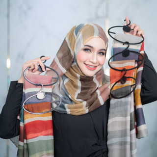 ผ้าพันยาว ผ้าคลุมผมผู้หญิงอิสลาม ลายทางสลับสี ลวดลายมีความเก…