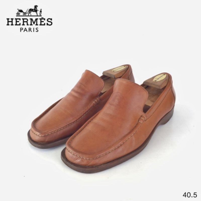 Hermes loafers  size  40.5-41รองเท้าคัชชู​ สีน้ำตาล​ แบรนด์สุดหรู​ ของแท้