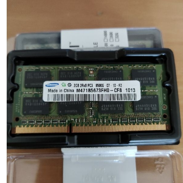แรมโน๊ตบุ๊คมือสองราคาถูก 2GB 2Rx8 PC3-8500S Samsung เหลือ 2 ชิ้น ชิ้นละ99บาท