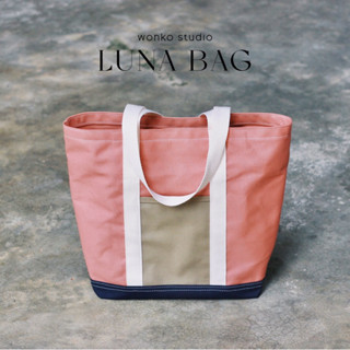 Luna Totebag กระเป๋าผ้าแคนวาส