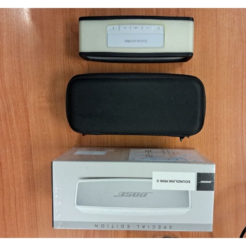 ลำโพง Bose SoundLink Mini II SE มือสอง สภาพดีใช้งานน้อยมาก อุปกรณ์ครบกล่อง เคส กระเป๋าใส่