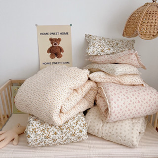 WB03/WB10 - Daisy Lace Soybean Blanket 150*200 cm. ผ้านวมดอกเดซี่ รุ่น Winter และ Summer