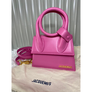 💓พร้อมส่ง ของแท้100% กระเป๋า JACQUEMUS PINK LE CHIQUITO MOYEN BAG