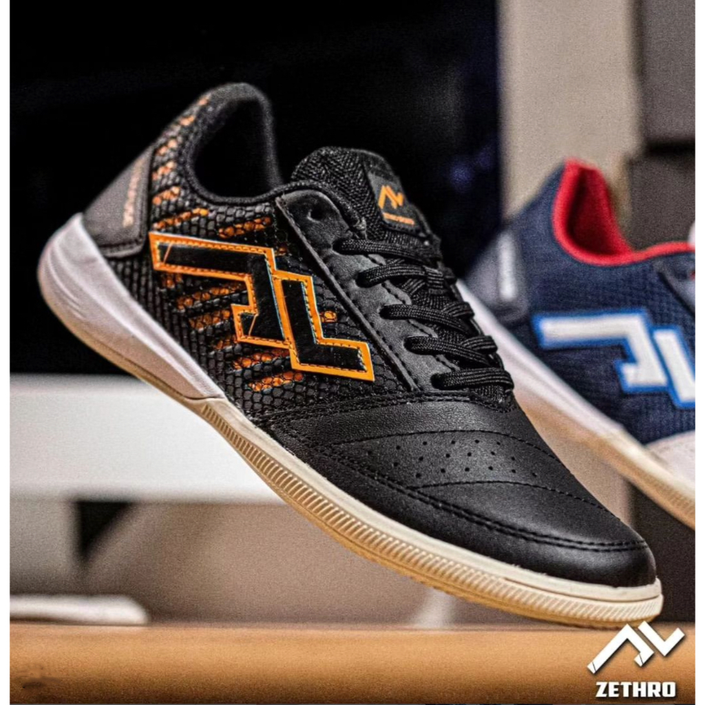 รองเท้าฟุตซอลตัวท็อปหนังลูกวัว แบรนด์น้องใหม่ลิขสิทธิ์แท้จากอินโดนิเซีย Zethro Sports รุ่น Alfa V3