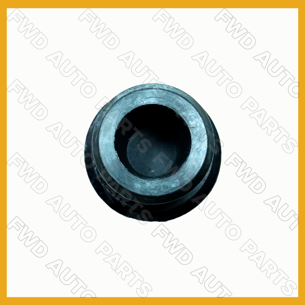 ฝาปิดน้ำมันเครื่อง / ยางอุดน้ำมันเครื่อง รถไถ คูโบต้า KUBOTA L3408 / L3608 / L4018 / L4508/L4708/L5018 1กล่อง (10ชิ้น)