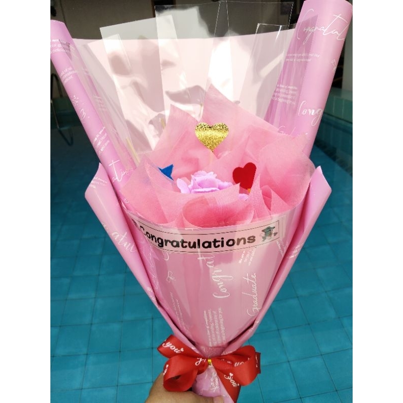 ช่อดอกไม้ใส่ธนบัตรได้ 5 ใบค่ะ (ใส่ธนบัตรได้ทุกราคาค่ะ)