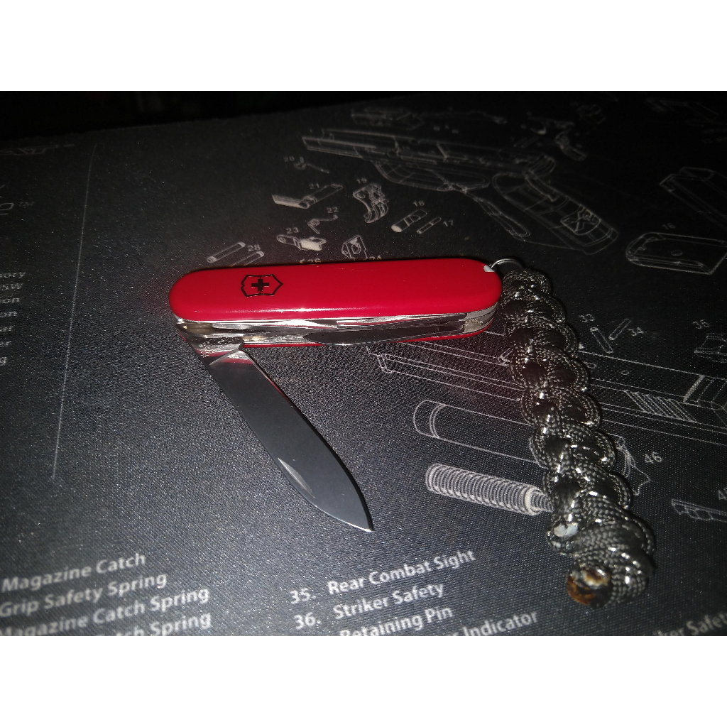 VICTORINOX Hiker in red, 1.4613 มีดพับ มีดสวิส มีดพับสวิส 13 ฟังก์ชั่น — صورة 8