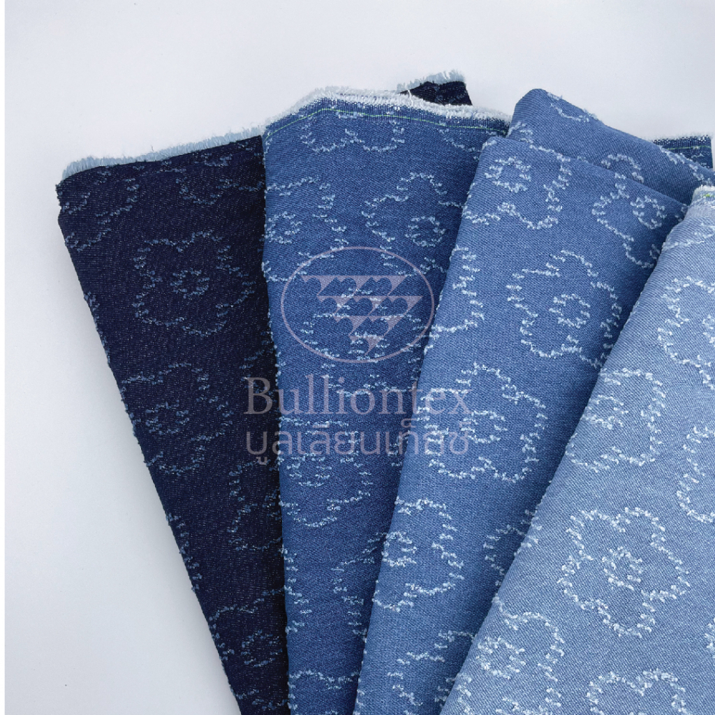 ผ้ายีนส์ลายดอกไม้ Jeans Flower ผ้าเนื้อแน่น อยู่ทรง ลายดอกไม้สีขาวเด่นชัดมาก ขนาด 1 หลา พร้อมส่ง