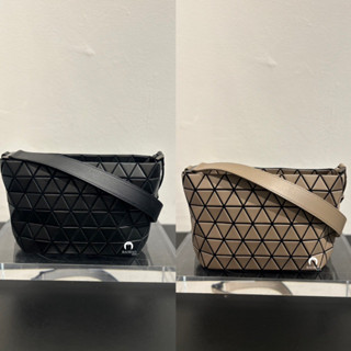 BaoBao CRYSTAL MATTE SHOULDER ของแท้จาก Shop baobao issey Miyake