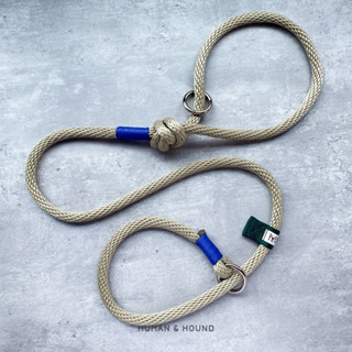 Slip Leash สี Tan : DOG SLIP ROPE LEASH สีน้ำตาล Tan/Blue Tab - สายจูงฝึก สายจูงสัตว์เลี้ยง คล่องตัว น้ำหนักเบา