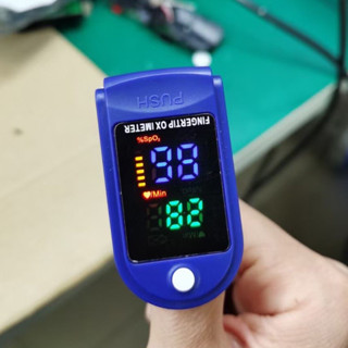 เครื่องวัดออกซิเจนปลายนิ้ว เครื่องวัดออกซิเจนในเลือด ที่วัดออกซิเจน Finger Pulse Oximeter LK87