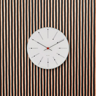 Arne Jacobsen Wall Clock 21 CM อาร์เน่ ยาคอบเซ่น นาฬิกาแขวนผนัง 21 เซ็นติเมตร