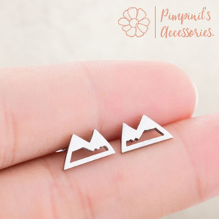 🇹🇭 พร้อมส่ง : ต่างหูสแตนเลสสไตล์มินิมอลลายภูเขา | Mountain Stainless Minimalist Stud Earring.