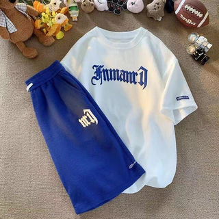 MEN ชุดสูทผู้ชาย เสื้อเซ็ตผู้ชาย(เสื้อ+กางเกงขาสั้น) ดีไซน์เก๋ ขนาดมาตรฐาน（สีดำ สีขาว สีฟ้า）