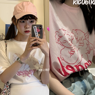 【RicoGirl】 *พร้อมส่ง* เสื้อยืดคอกลมแขนสั้นสกรีนลายกามเทพ แต่งข้อความตัวหนังสือ #972 เสื้อผู้หญิง เสื้อยืด เสื้อแฟชั่น