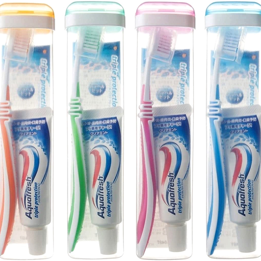 Aquafresh triple protection ชุดแปรงสีฟัน+ยาสีฟัน ขนาด 35g สำหรับพกพา ป้องกันฟันผุ/ป้องกันเหงืออักเสบ