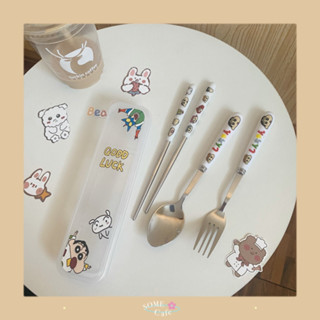 [พร้อมส่ง] 🍴 SET 3 ชิ้น ช้อน + ส้อม + ตะเกียบ ลายชินจัง ชุดช้อนส้อม