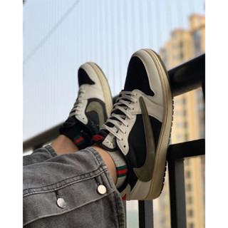 NIKE AIR JORDAN1 travis scott olive