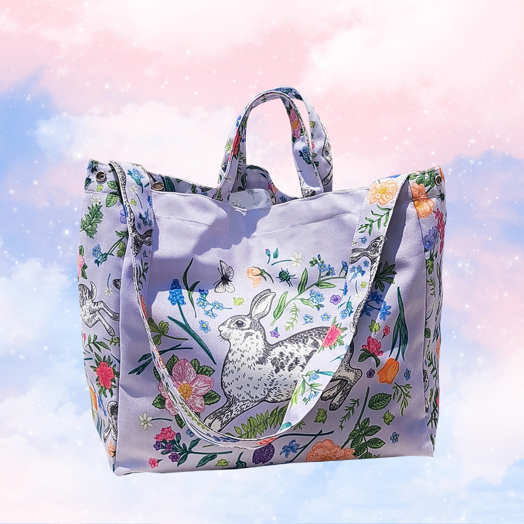 𝑵𝒆𝒘 𝑨𝒓𝒓𝒊𝒗𝒂𝒍𝒔 (พร้อมส่ง)Tulip Bag กระเป๋าใบใหญ่ & สายยาว ลาย The Rabbit