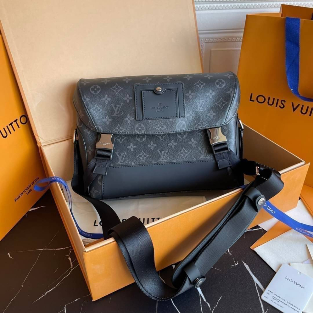 กระเป๋าสะพายข้าง Louis LV VOYAGER PM งาน : ออริ Size : 33cm