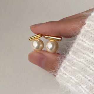 pearl drop - morning.earrings