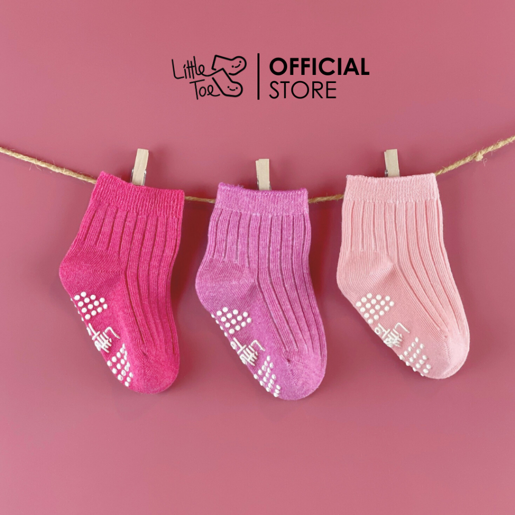 ถุงเท้าเด็ก ไร้ตะเข็บ มีกันลื่น Little Toe LT22-06 (เซ็ท 3 คู่)