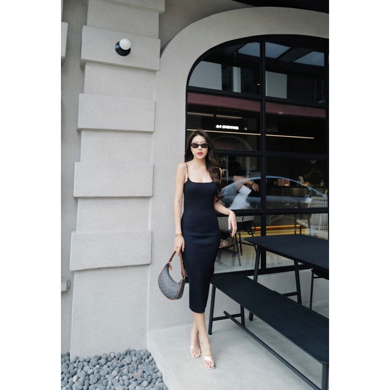 cloves.ltd milin dress ชุดเดรสไหมพรมผ้าร่อง ปรับสายด้านหลัง