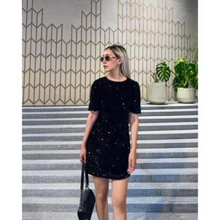 MIDNIGHT SEQUIN DRESS เดรสกำมะหยี่ปักเลื่อม เล่นเเสงสุด