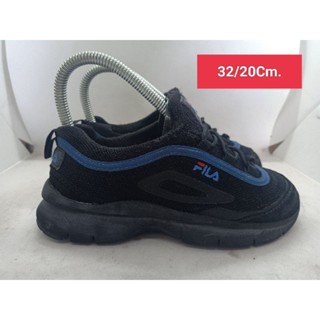 Fila Size 32 ยาว 20 รองเท้ามือสอง เด็กเล็ก เด็กโต ผู้หญิงเท้าเล็ก  ผ้าใบ  แฟชั่น ลำลอง เที่ยว