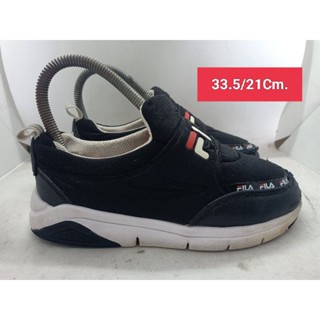 Fila Size 33.5 ยาว 21 รองเท้ามือสอง เด็กเล็ก เด็กโต ผู้หญิงเท้าเล็ก  ผ้าใบ  แฟชั่น ลำลอง เที่ยว