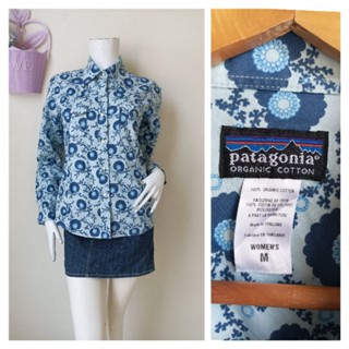 patagonia เสื้อเชิ้ตสีฟ้า ลายดอก ผ้าฝ้าย ไม่ยืด  Size M รอบอก  36 นิ้วค่่ะ