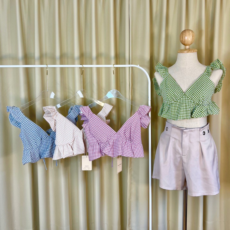 Lolita Feminist Blouse (เสื้อครอป เอวลอย ดีเทล แต่งระบาย)