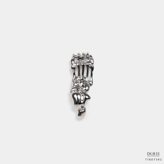 Silver Foot Bones Brooch – เข็มกลัดกระดูกเท้าสีเงิน