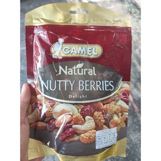 Camel Natural Nutty Berries ถั่วผสมเบอร์รี่150g.