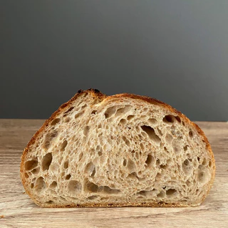 Country sourdough ขนมปังคันทรี่ซาวร์โด