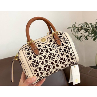 To//ry Burch T Monogram Laser-Cut Mini Barral Bag Code:B7D09050366 แบรนด์แท้ 100% งาน Outlet